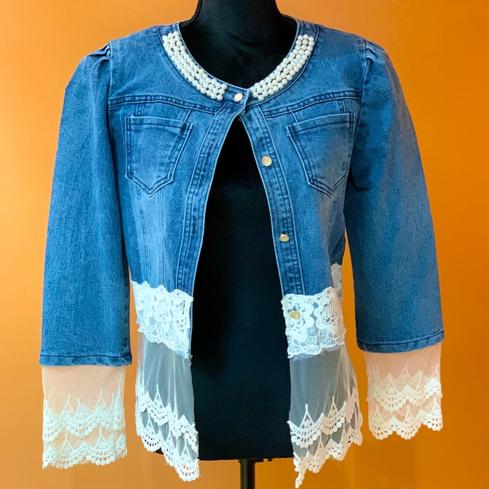 🧥JEANS LACE FAUX PEARLS JACKET, NEW NO TAGS